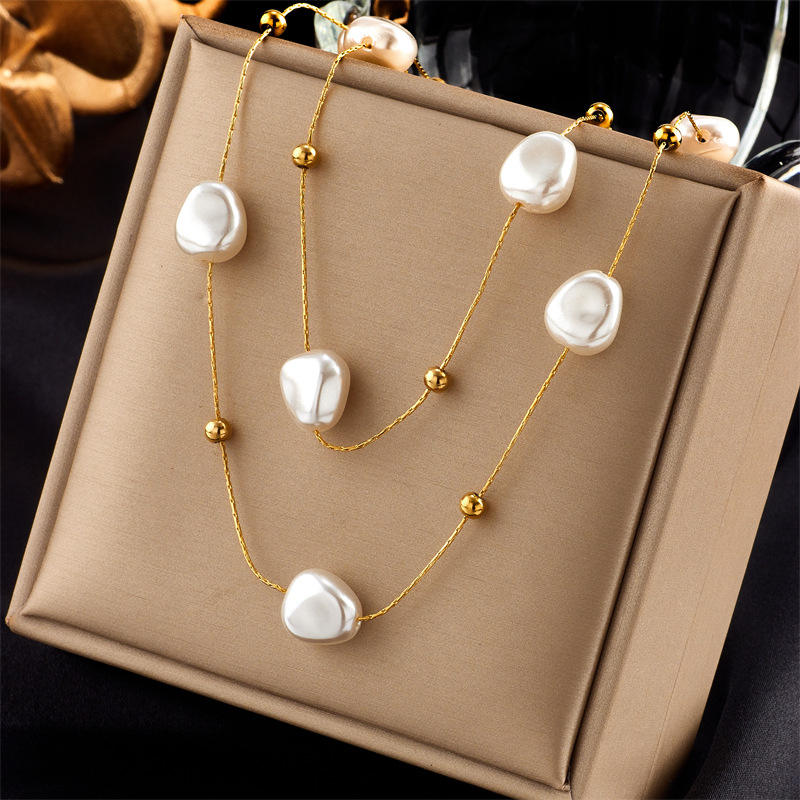 Double Layered Pearl & Gold Necklace
