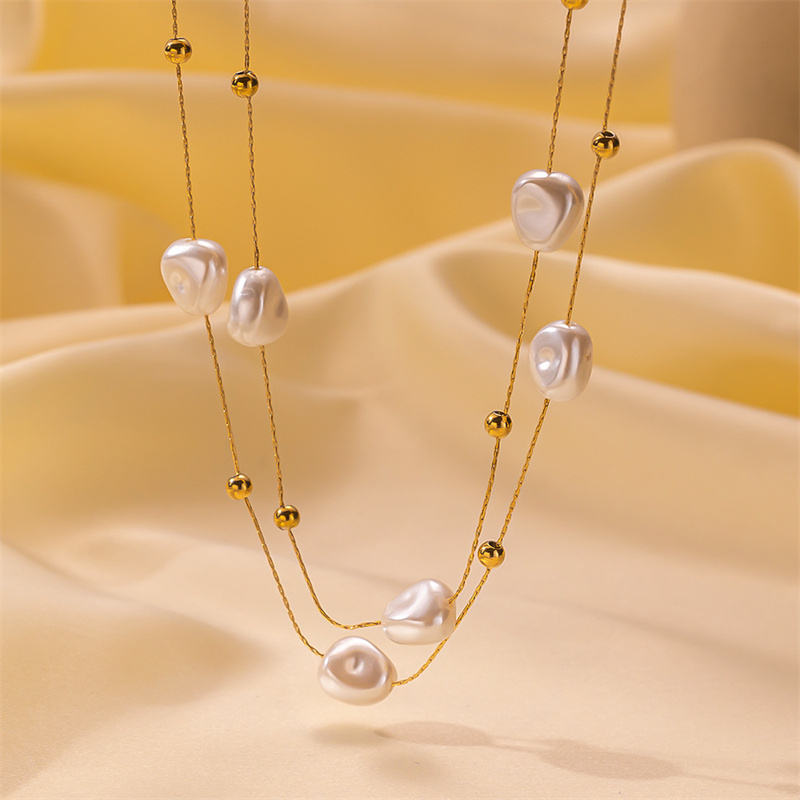 Double Layered Pearl & Gold Necklace