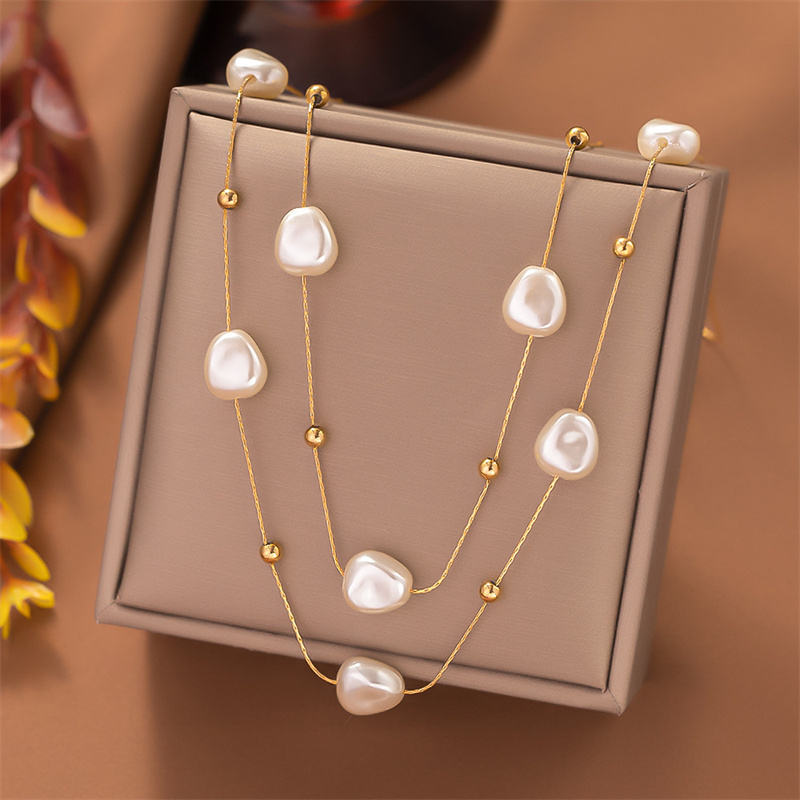 Double Layered Pearl & Gold Necklace